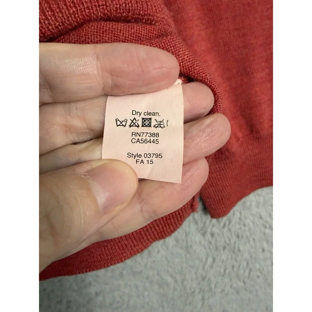 J. Crew Men's Coral Minimalist 100% Merino Wool V-Neck Pullover Sweater Large